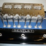 Cylinder head and valves