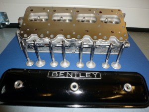 Cylinder head and valves